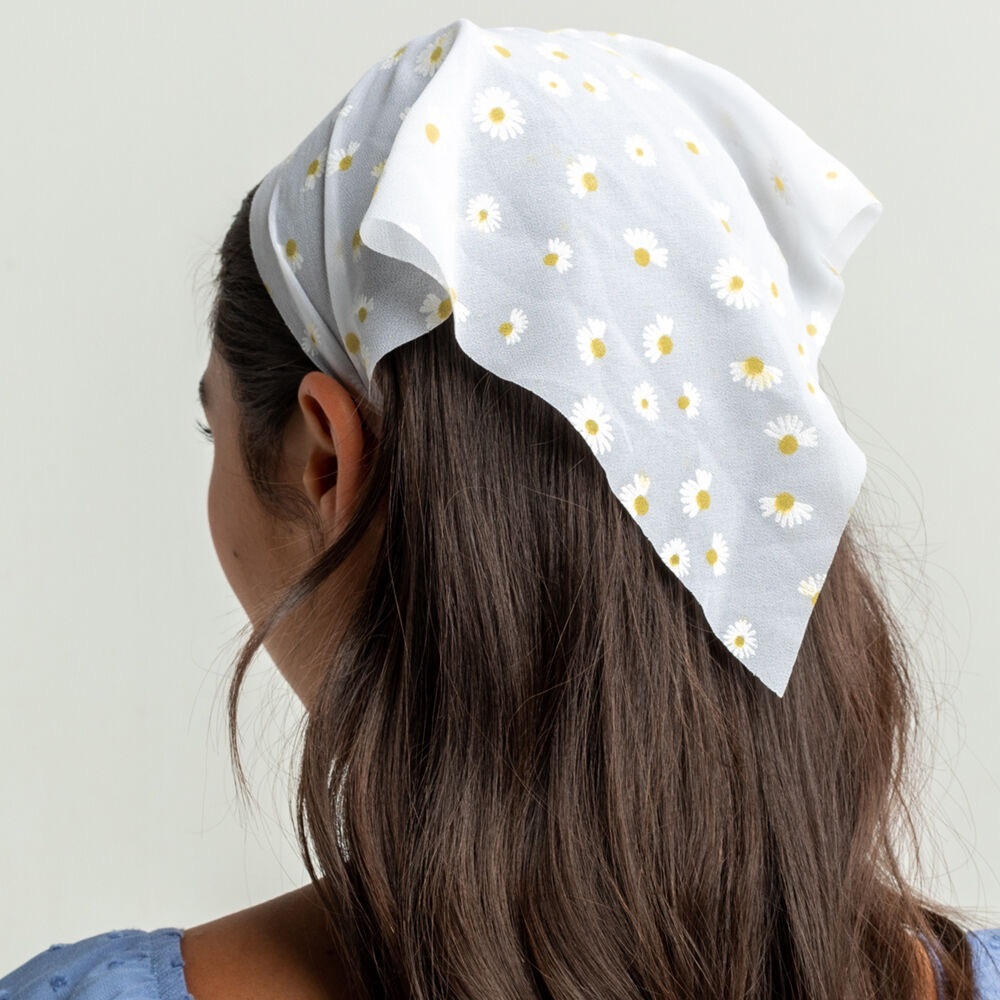 NWT Tilly’s FULL TILT Sheer Daisy White Bandana Scarf